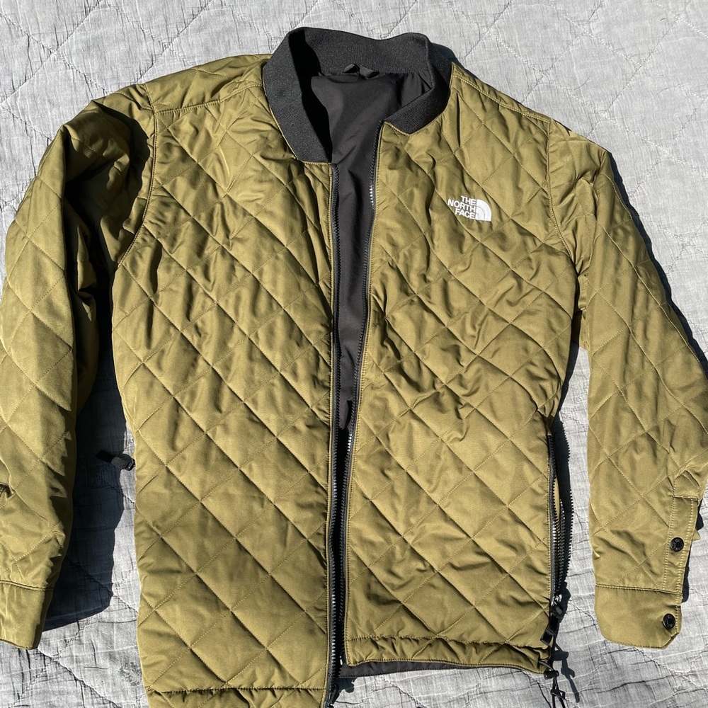 XL The North Face Men's Reversible Green and Black Quilted Puffer Jacket